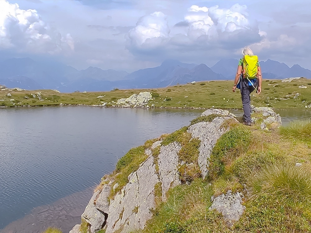 mountain lake - trekking